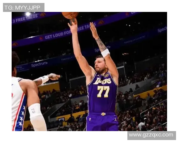 湖人完胜！东契奇37+10里夫斯迸发，马卡31+5，老詹11+12振奋高兴